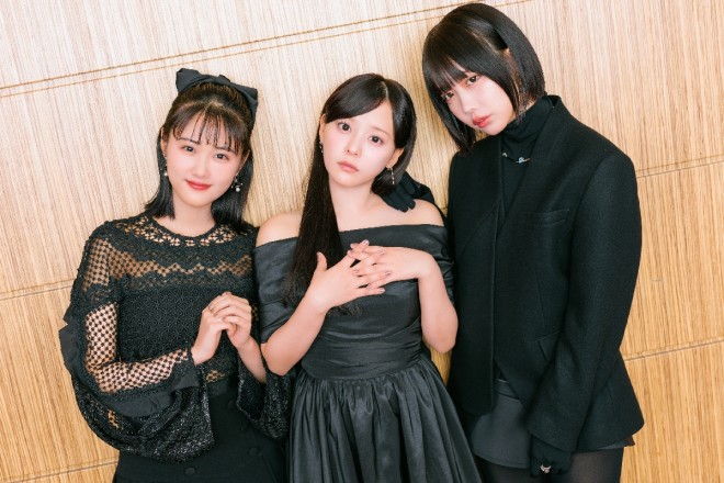 B Komachi members Nanoha Hara, Nagisa Saito, and ano, portrayed in the live-action Oshi no Ko. Photo by Yoshiki Ono.